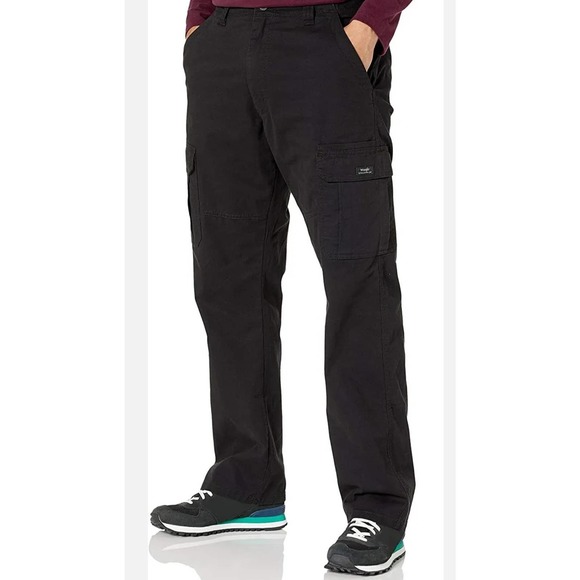 NWT Wrangler Authentics Mens Relaxed Fit Stretch Black cargo pants 36 x34 - Picture 1 of 10